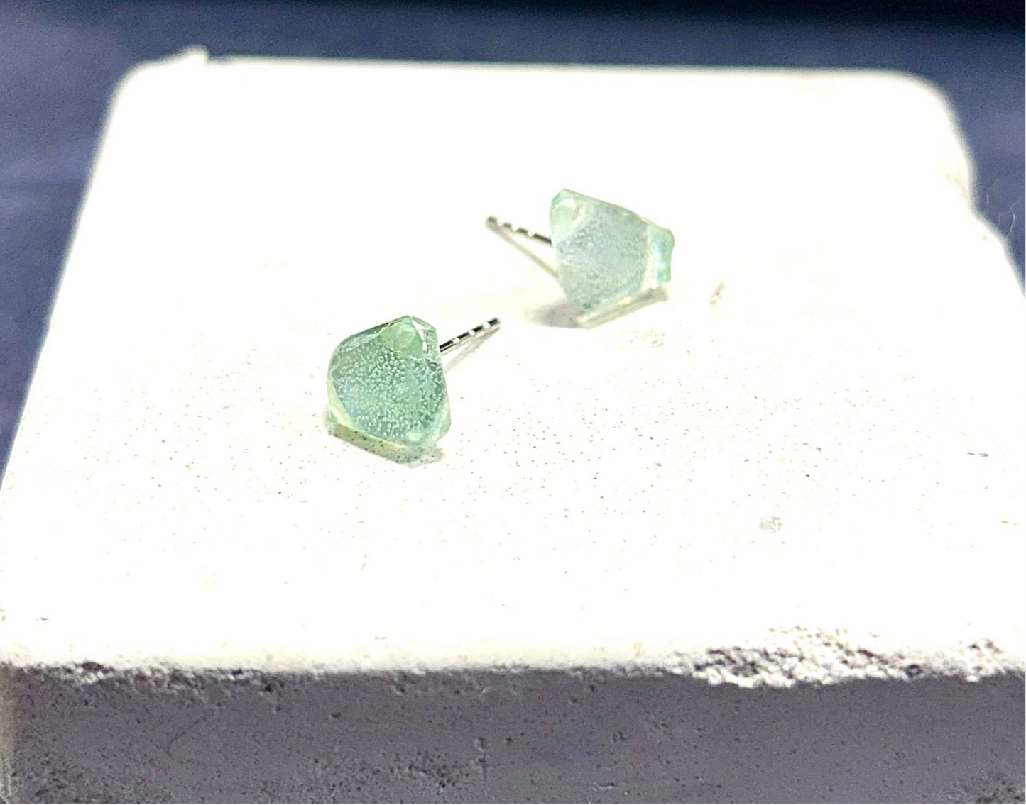 CD Seaglass Small Shard Pendant