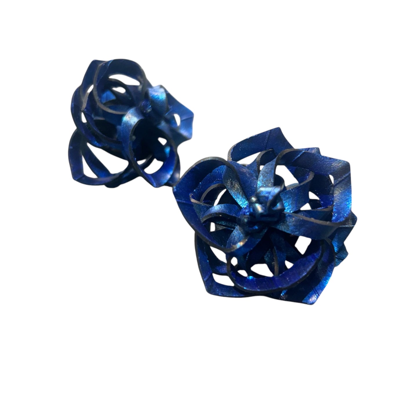 Rubber rose ear studs