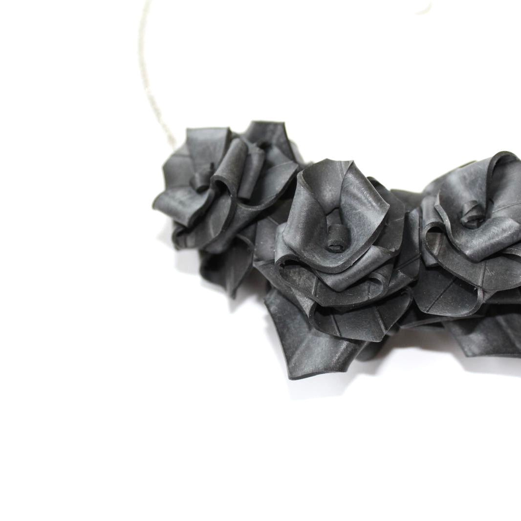 Five Rose Collar and matching studs