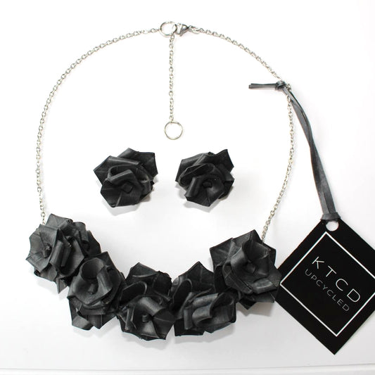 Five Rose Collar and matching studs