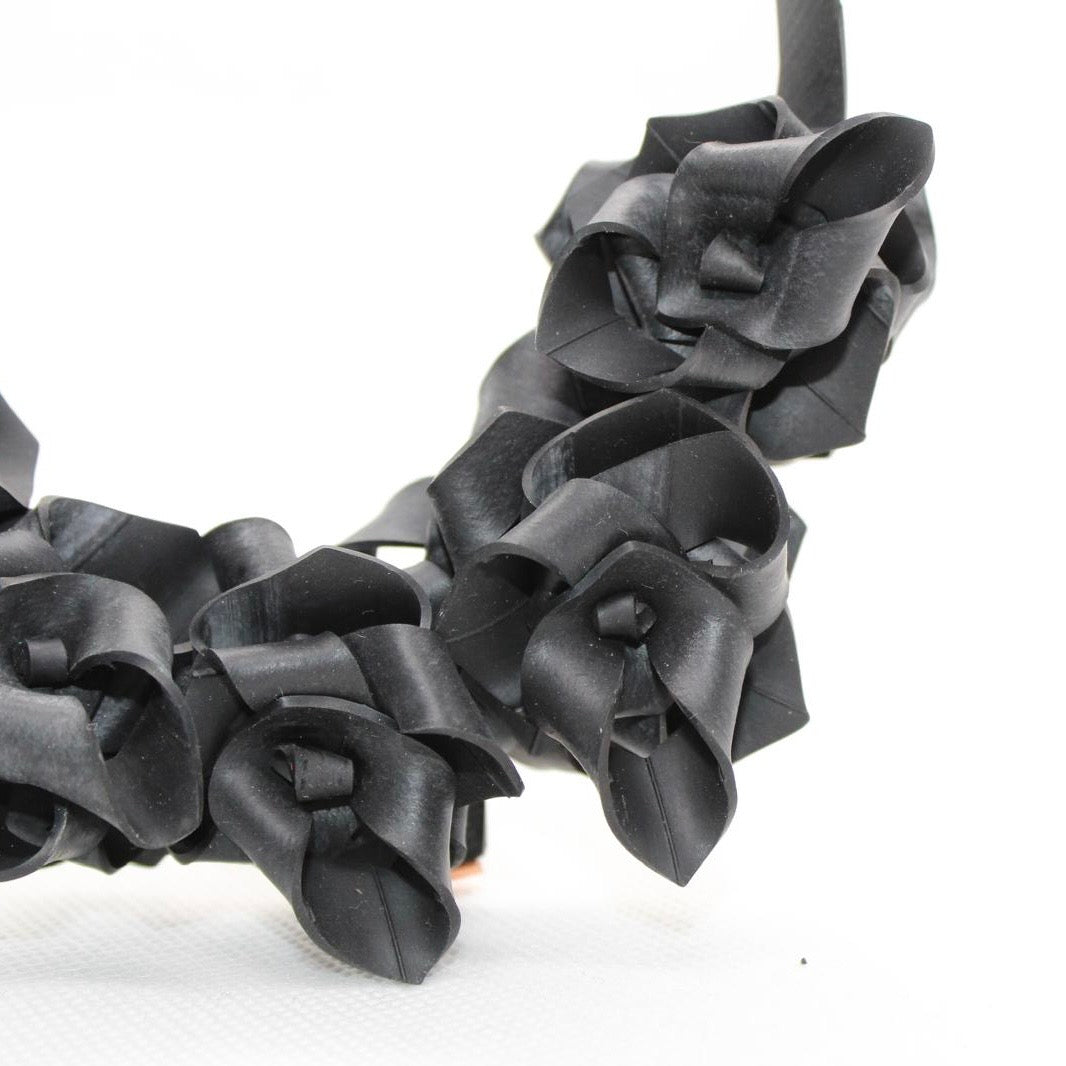 Five Rose Rubber Collar